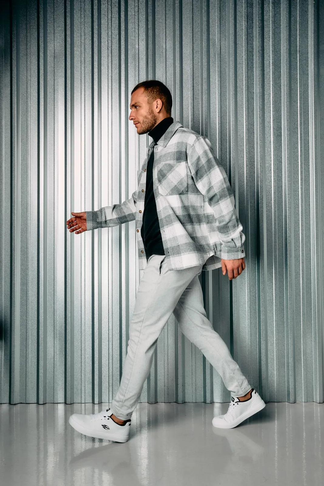 Besni — Studio Shooting, foto 42