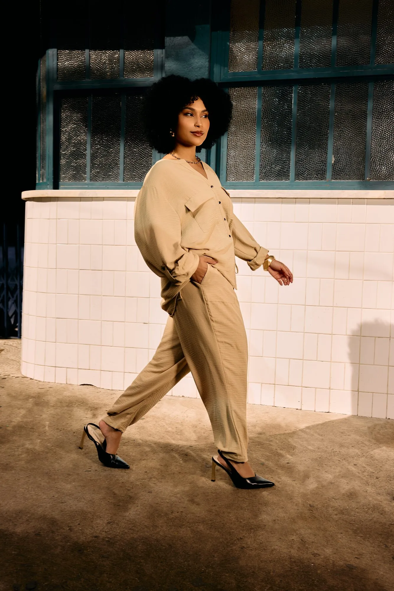 Besni — Editorial São Paulo, foto 42