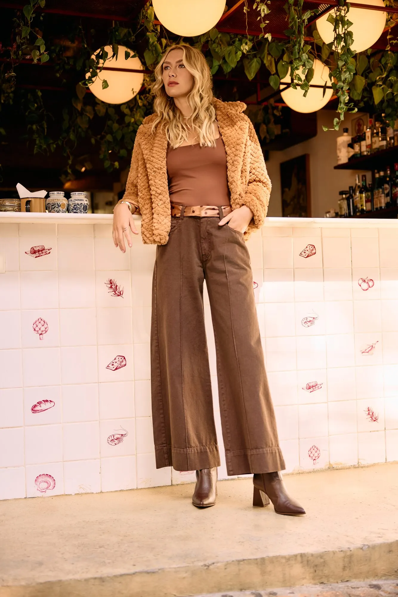 Besni — Editorial São Paulo, foto 28
